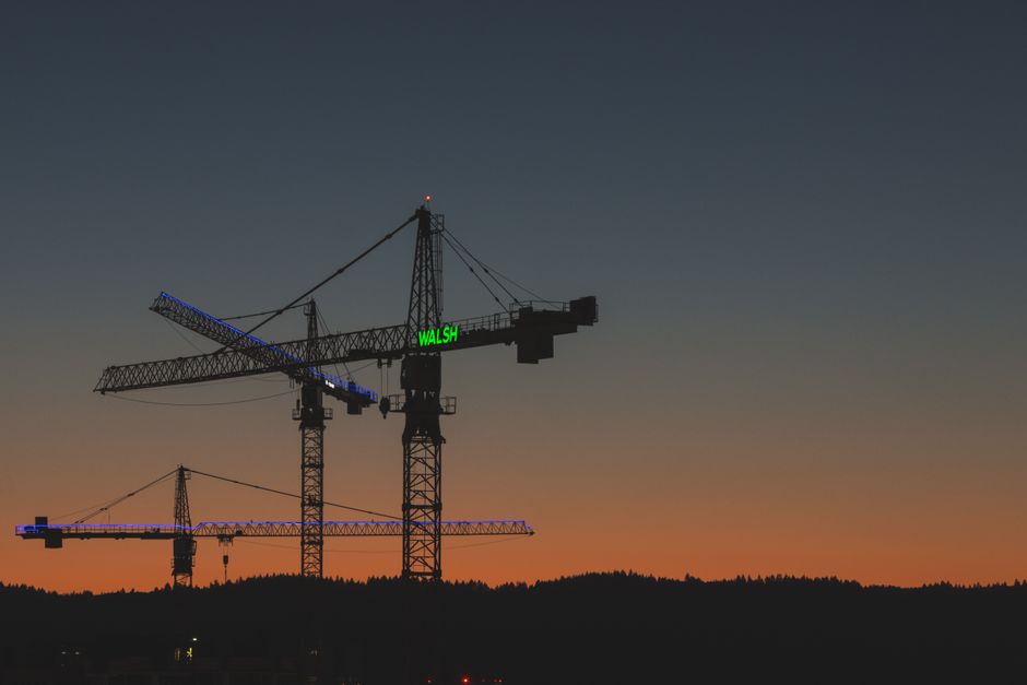The Anatomy of a Crawler Crane: Key Components from Tracks to Tip