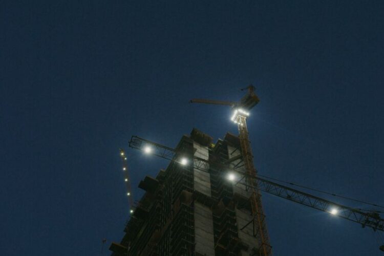 Why Heavy Lift Engineers are the Architects of Construction Sites