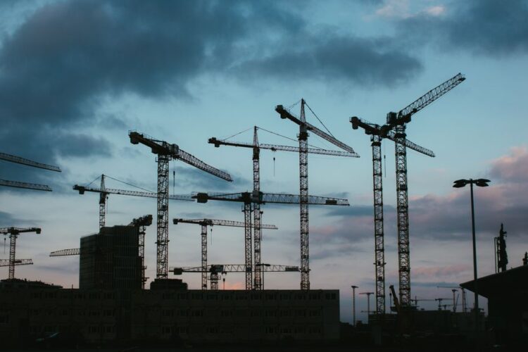 The Importance of Non-Destructive Testing (NDT) for Crane Booms